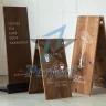 standee gỗ đẹp sang trọng