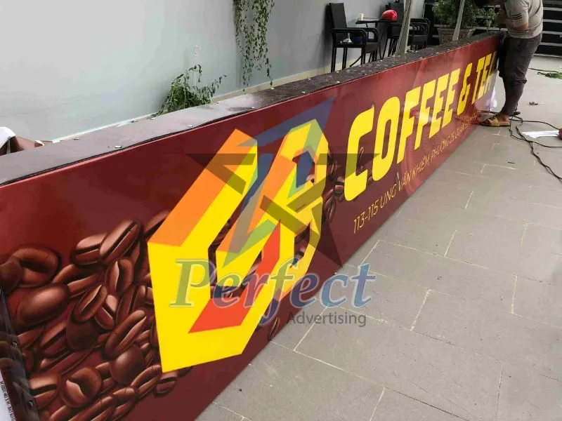 Ứng dụng thực tiễn của dịch vụ in UV bảng hiệu