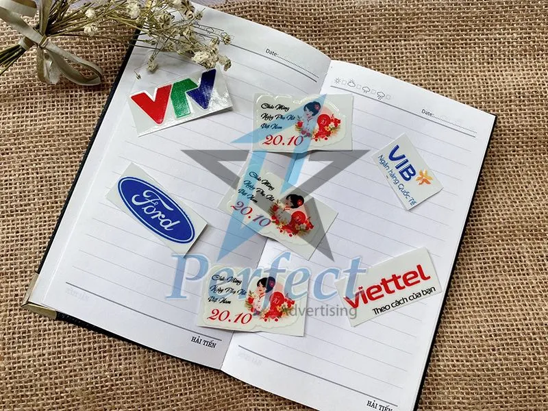 Ứng dụng của dịch vụ in tem UV