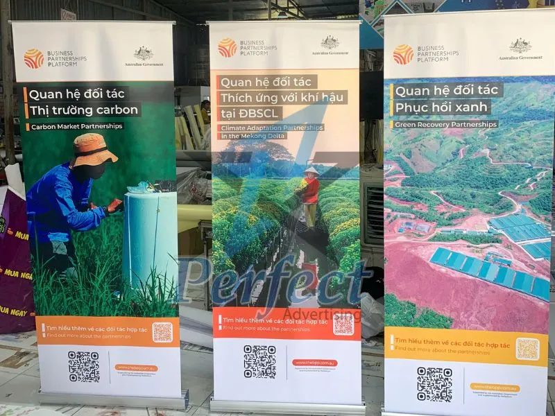 In standee 80x180 quảng cáo