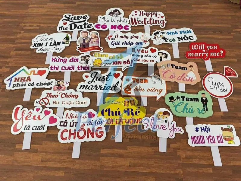 hashtag cầm tay đám cưới in ấn tphcm