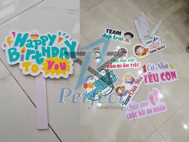 hashtag cầm tay sinh nhật nhiều màu