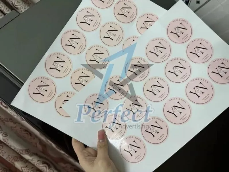in tem nhãn theo yêu cầu