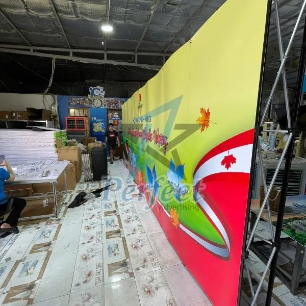 Backdrop hội nghị khách hàng di động cao cấp